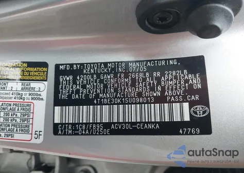 2005 Toyota Camry Le z USA, uszkodzony, nr VIN 4T1BE30K15U098013